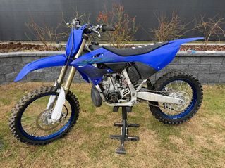 Yamaha YZ 2025