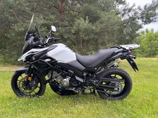 Suzuki V-Strom 2022