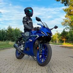 Yamaha R125 2025