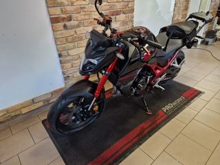 Honda Hornet 2024