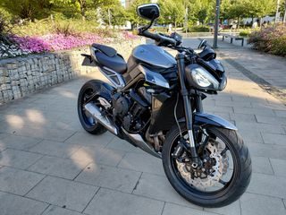 TRIUMPH Street 2024