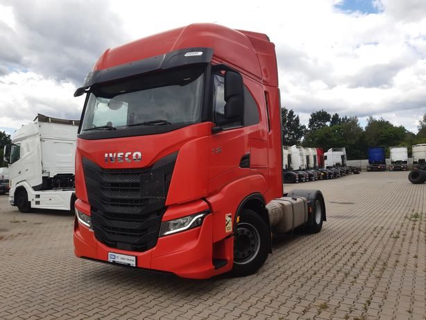Iveco AS440ST/P 2022