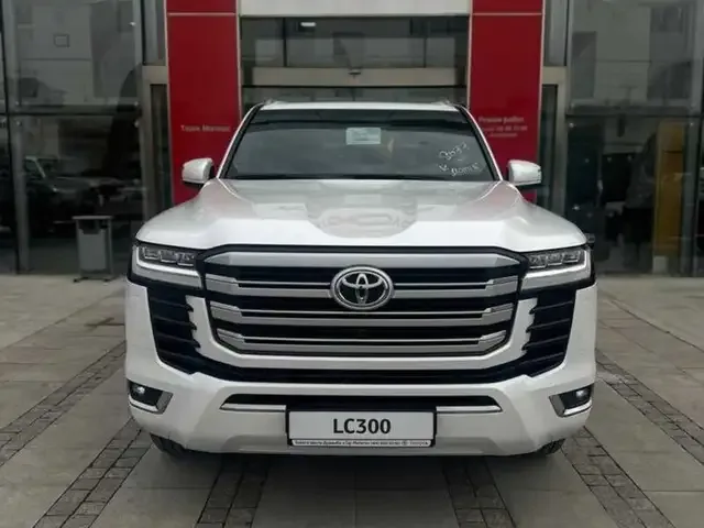 Toyota Land Cruiser 2026 — фото 1, купить с доставкой в Москву