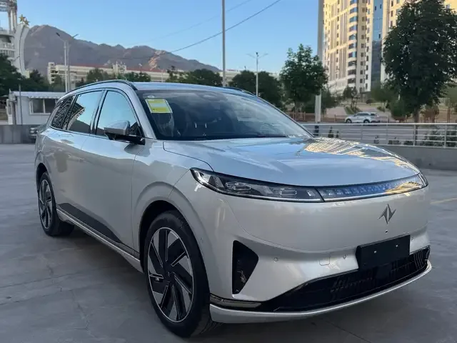 BYD Song Plus 2025 — фото 1, купить с доставкой в Москву