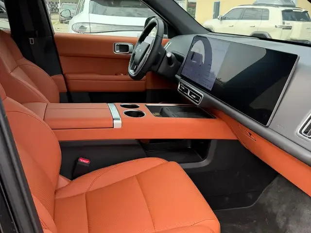 Li Auto (LiXiang) L6 2025 — фото 1, купить с доставкой в Москву