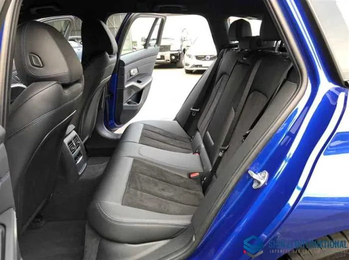 BMW 3 Series 320d xDrive Touring M-Sport PKG 4WD 2022 — миниатюра 4