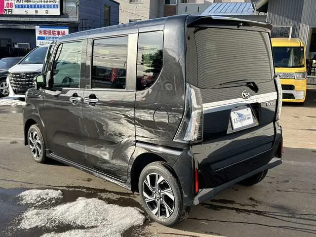 Daihatsu Tanto Custom 2022 — миниатюра 5