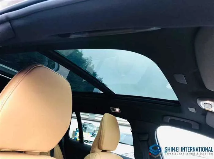 Volvo V60 Recharge PlugIn Hybrid T6 AWD Inscription/Panorami 2022 — миниатюра 5