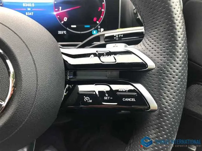 Mercedes-Benz C-Class C200 AvantGarde AMG Line(ISG) 2023 — миниатюра 4