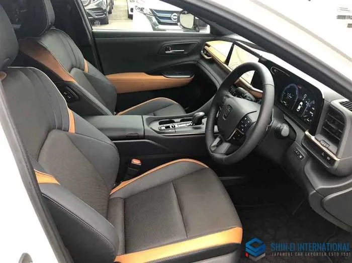 Toyota Crown 2.4 RS Advance E-Four 4WD/Sunroof 2023 — миниатюра 5