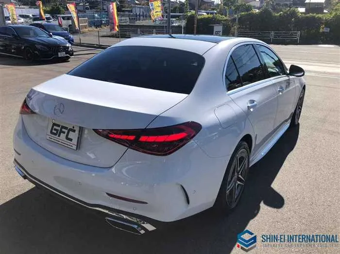 Mercedes-Benz C-Class C220d AvantGarde AMG Line/ISG/SR 2024 — миниатюра 2