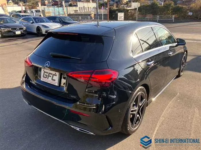 Mercedes-Benz A-Class AMG Line/Panoramic SR,Leather EXC PKG 2024 — миниатюра 2