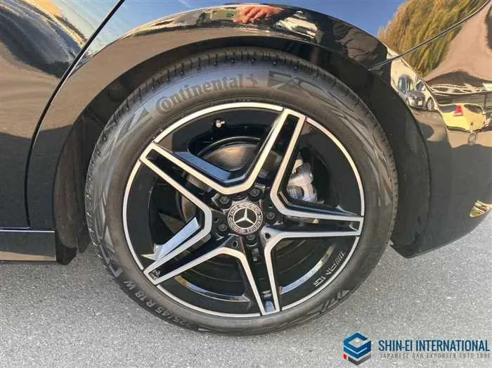Mercedes-Benz A-Class AMG Line/Panoramic SR,Leather EXC PKG 2024 — миниатюра 4
