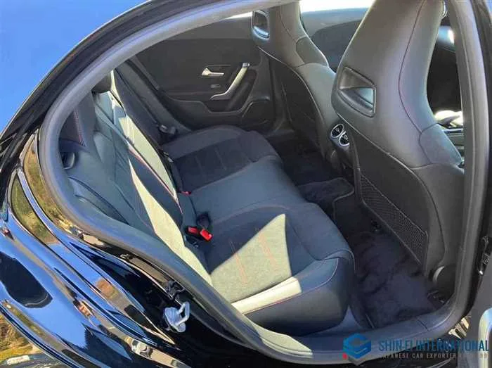Mercedes-Benz A-Class AMG Line 2023 — миниатюра 2