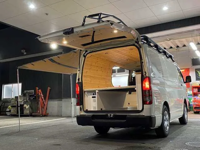 Toyota HIACE VAN 2022 — миниатюра 3