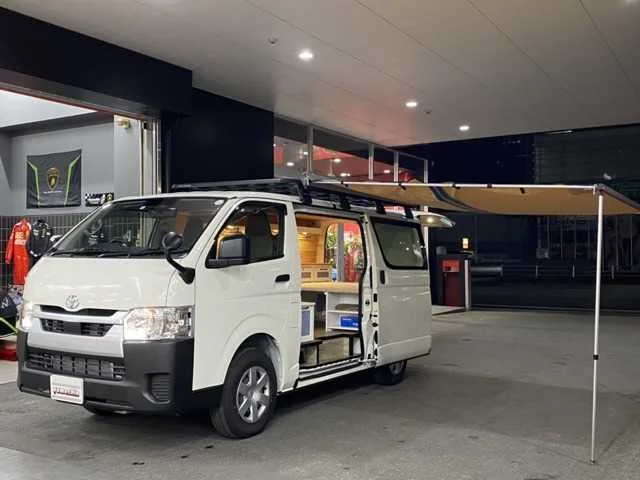 Toyota HIACE VAN 2022 — фото 1, купить с доставкой в Москву