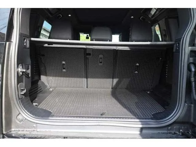 Land Rover Defender 2023 — миниатюра 3