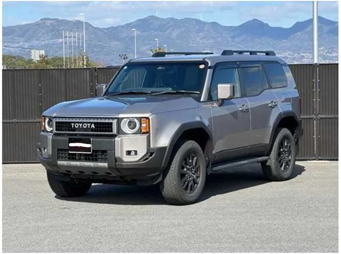 Toyota Land Cruiser VX 4WD 7 LEATHER SEATS SUNROOF 2025 — фото 1, купить с доставкой в Москву