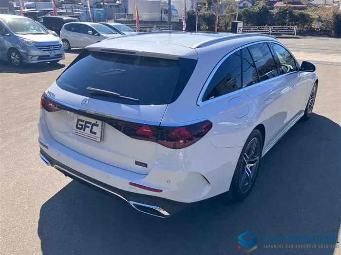 Mercedes-Benz E-Class E220d wagon AvantGarde AMG-L(ISG)/Panoramic SR 2024 — миниатюра 2