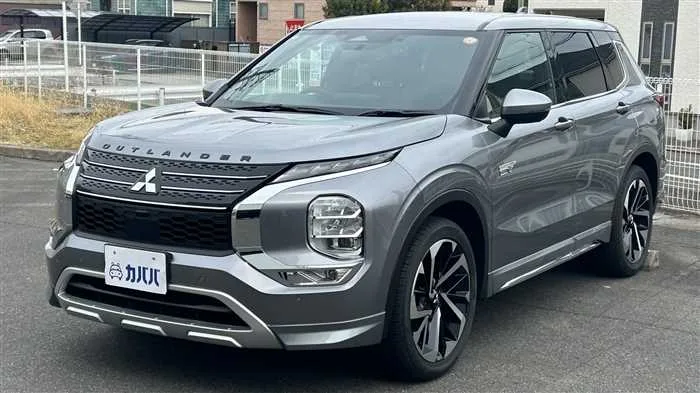 Mitsubishi OUTLANDER PHEV P 2022 — фото 1, купить с доставкой в Москву