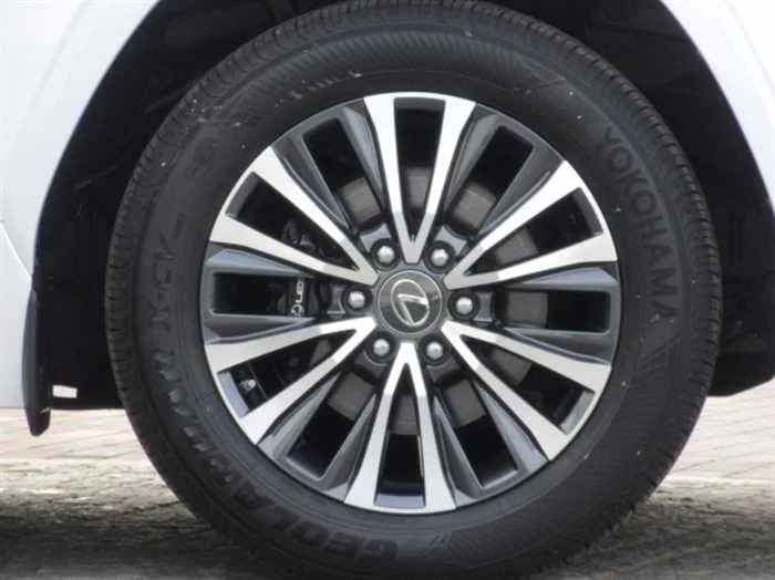 Lexus LX Base grade 4WD 7seats sunroof 2023 — миниатюра 5
