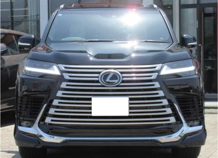 Lexus LX Base grade 4WD 7seats sunroof 2023 — миниатюра 3