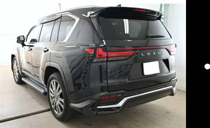 Lexus LX LX600 executive 4WD 4seats sunroof 2023 — миниатюра 2