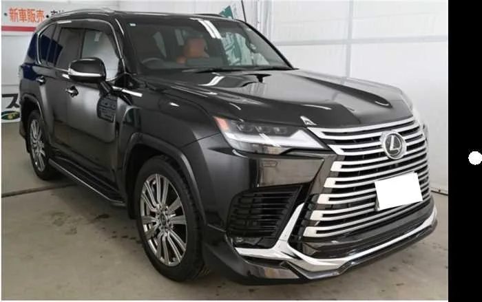Lexus LX LX600 executive 4WD 4seats sunroof 2023 — фото 1, купить с доставкой в Москву