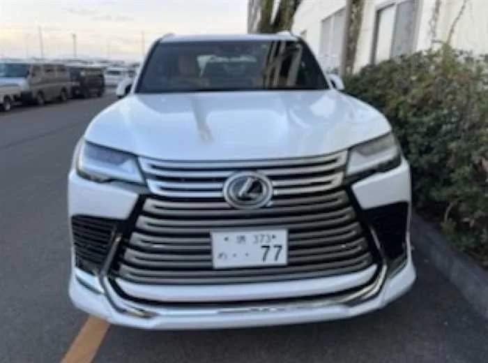 Lexus LX LX600 4WD 7seats sunroof 2023 — миниатюра 2