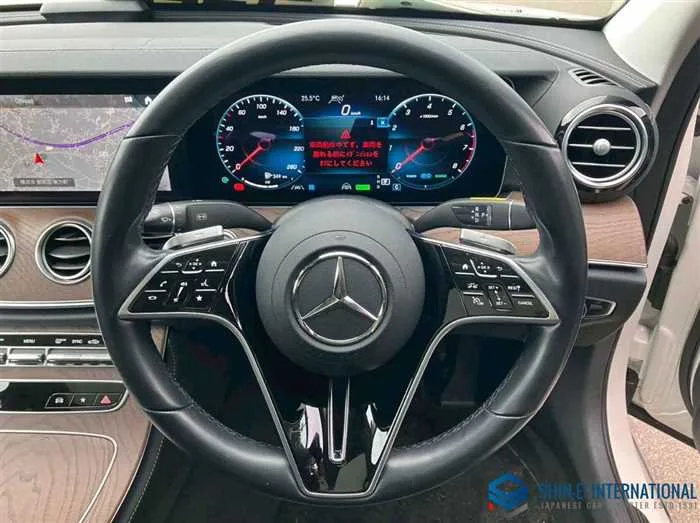Mercedes-Benz E-Class E450 4Matic Exclusive(ISG) 4WD/SR 2022 — миниатюра 3