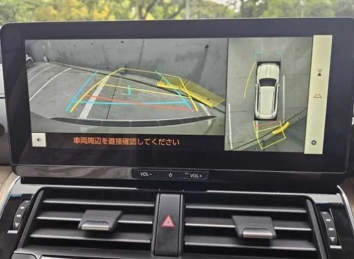 Toyota Land Cruiser ZX MODELISTA REAR ENTERTAINMENT COOL BOX 2025 — миниатюра 2
