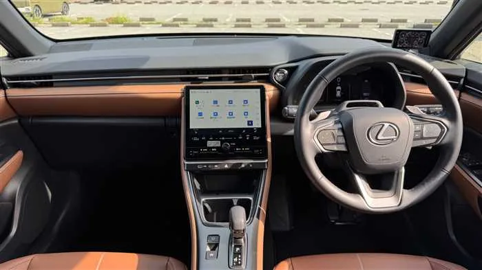 Lexus Other E-Four 2024 — миниатюра 5