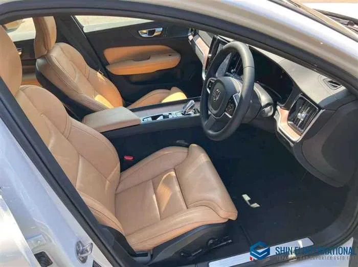Volvo S60 Ultimate B4 2022 — миниатюра 5