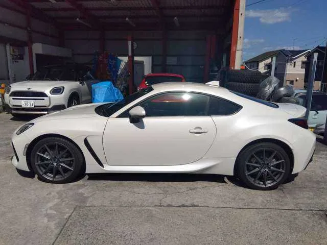 Subaru BRZ 2022 — миниатюра 2