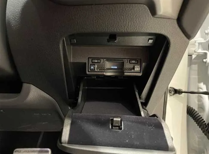 Lexus RX 350F sports 4WD 5seats sunroof 2023 — миниатюра 4