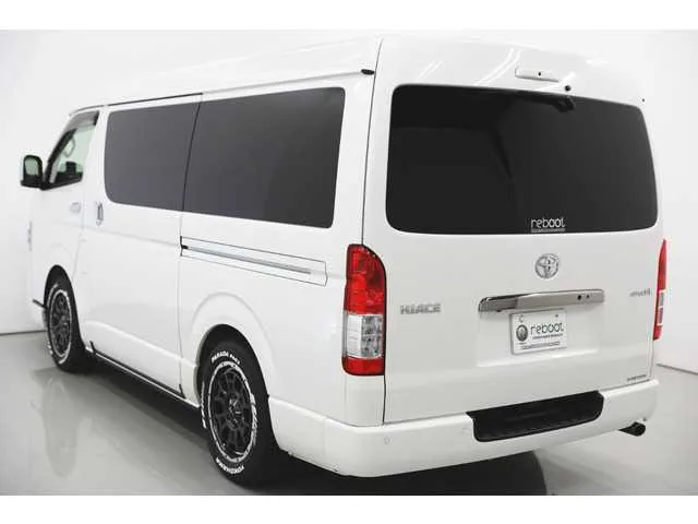 Toyota Hiace Van 2022 — миниатюра 5