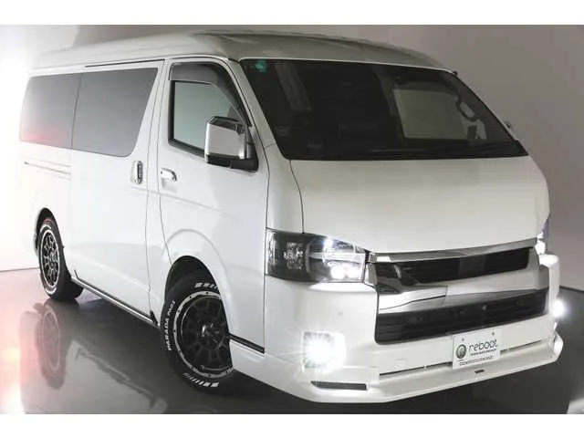 Toyota Hiace Van 2022 — фото 1, купить с доставкой в Москву