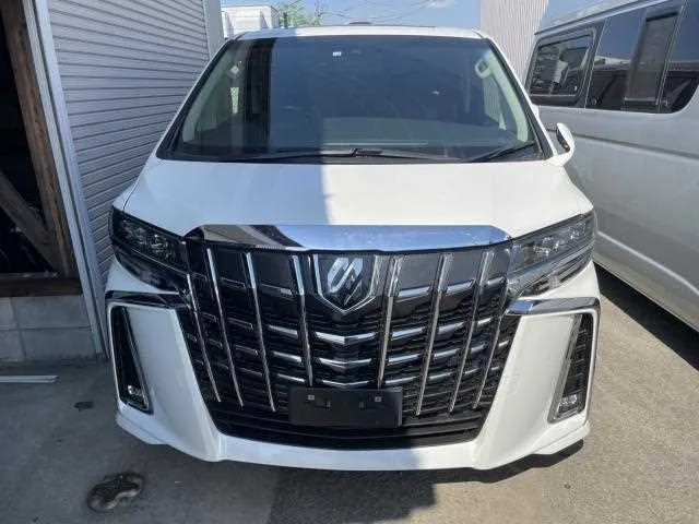 Toyota Alphard G 2022 — фото 1, купить с доставкой в Москву