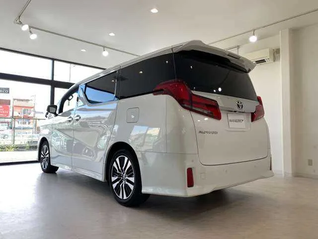 Toyota Alphard G 2022 — миниатюра 3