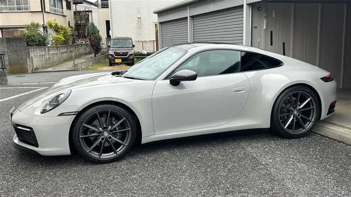 Porsche 911 T PDK 2023 — миниатюра 5