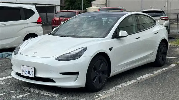Tesla Motors Others RWD 2022 — фото 1, купить с доставкой в Москву