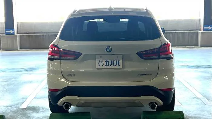 BMW X1 xDrive 18d x 2022 — миниатюра 4