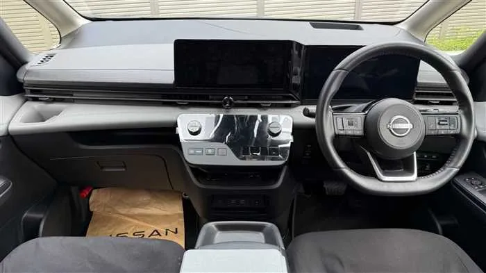 Nissan Serena e-power 2023 — миниатюра 5