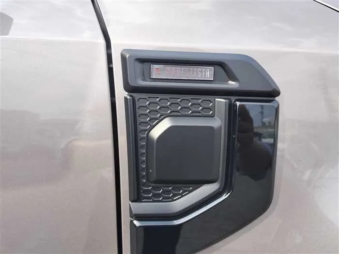 Toyota Land Cruiser VX MODELLISTA options 2025 — миниатюра 3