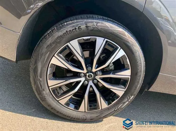 Volvo XC60 ULTIMATE B5 AWD 4WD/Panoramic SR 2022 — миниатюра 4