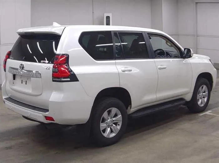 Toyota Land Cruiser Prado TX-L SUNROOF 7-SEATS 2023 — миниатюра 3