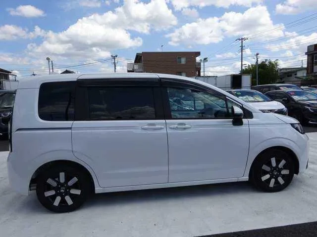 Honda Freed 1.5 EX 2025 — миниатюра 4