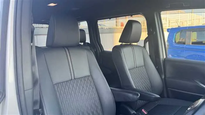 Toyota Noah S-Z 2022 — миниатюра 3
