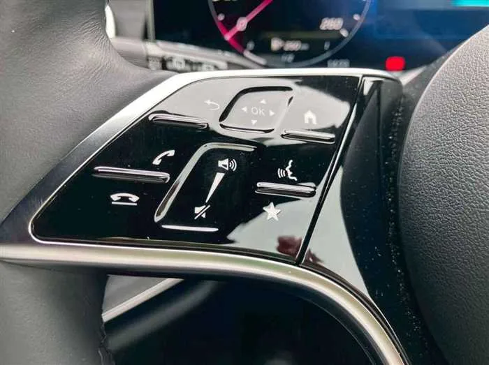 Mercedes-Benz E-Class E220d 4Matic all-terrain 2025 — миниатюра 3