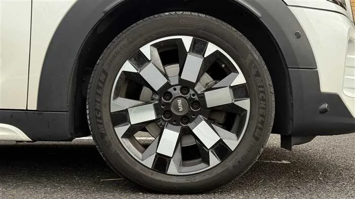 BMW BMW Others D 2023 — миниатюра 5